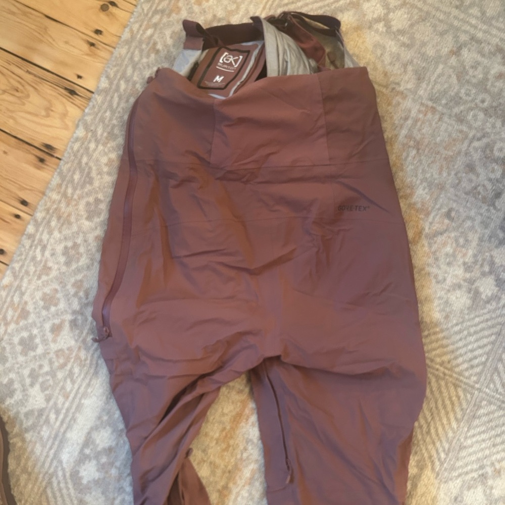 Burton Ski & Snow Bibs - Picture 5 of 6